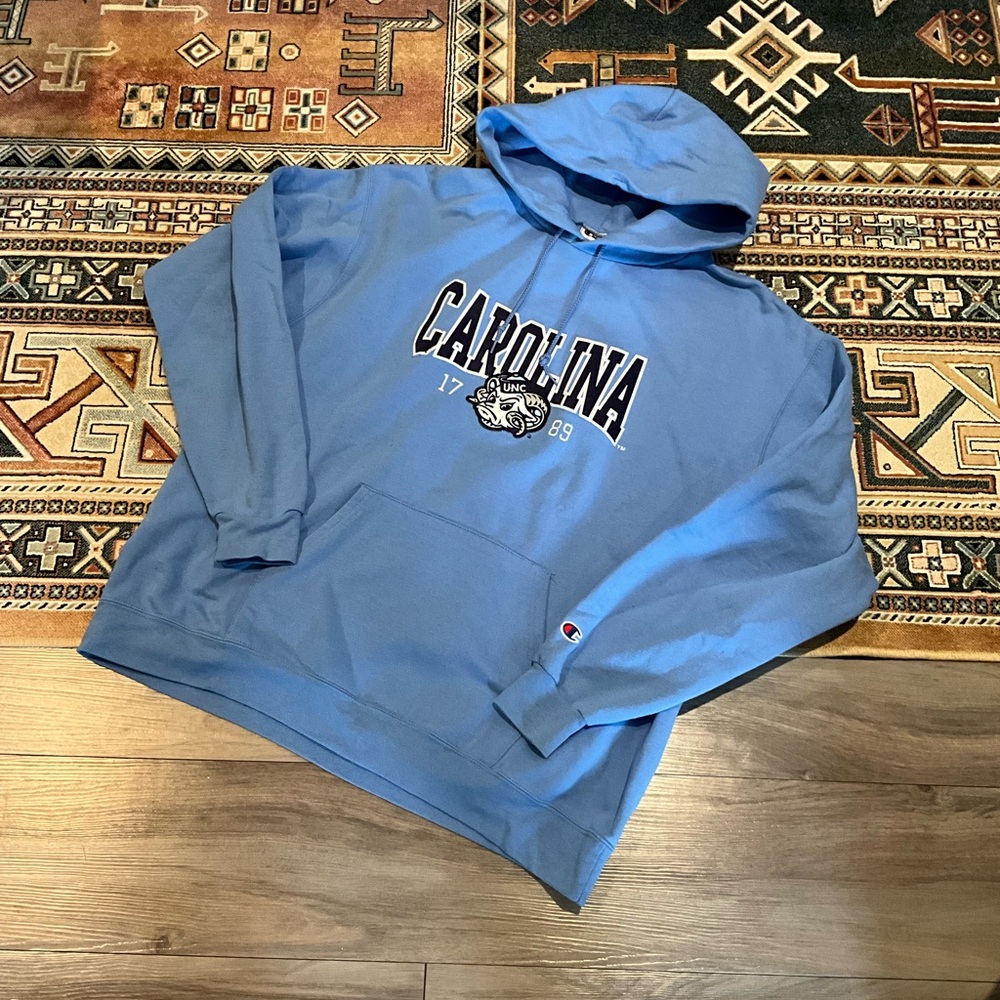 Men’s Champion Carolina Sweatshirt